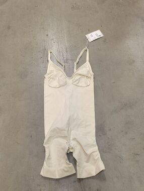 Brand New Cream Shape Wear In Women's XL